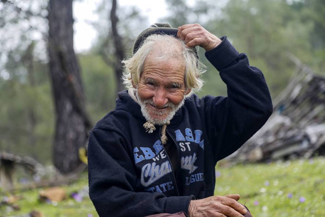 17 yıldır dağda tek başına yaşayan adamın insanlara küsme nedeni şaşırttı! Evlilik detayı dikkat çekti 7